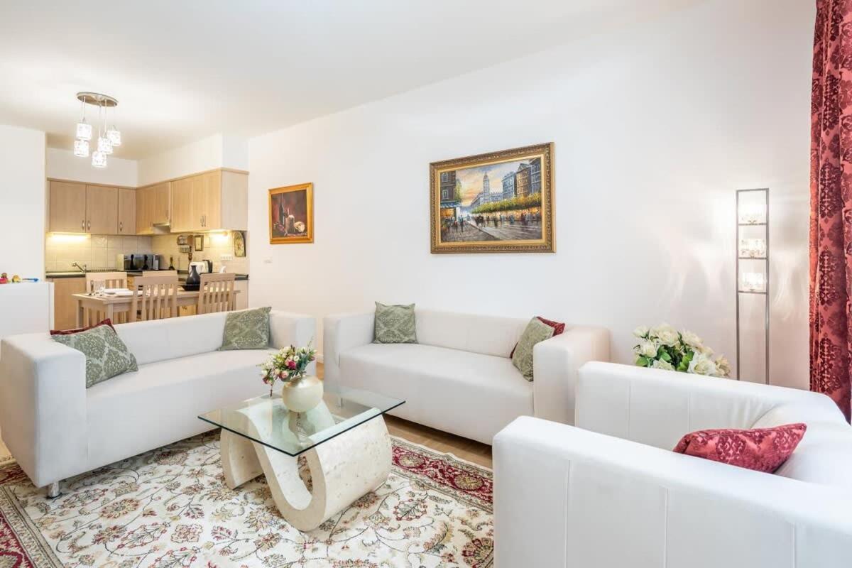 Homey Apartment With Ac And Balcony 布达佩斯 外观 照片