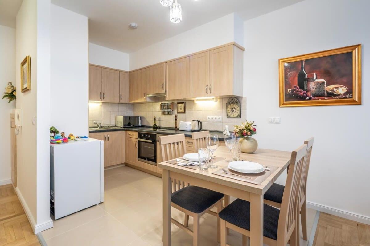 Homey Apartment With Ac And Balcony 布达佩斯 外观 照片