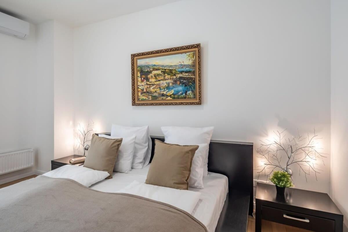 Homey Apartment With Ac And Balcony 布达佩斯 外观 照片